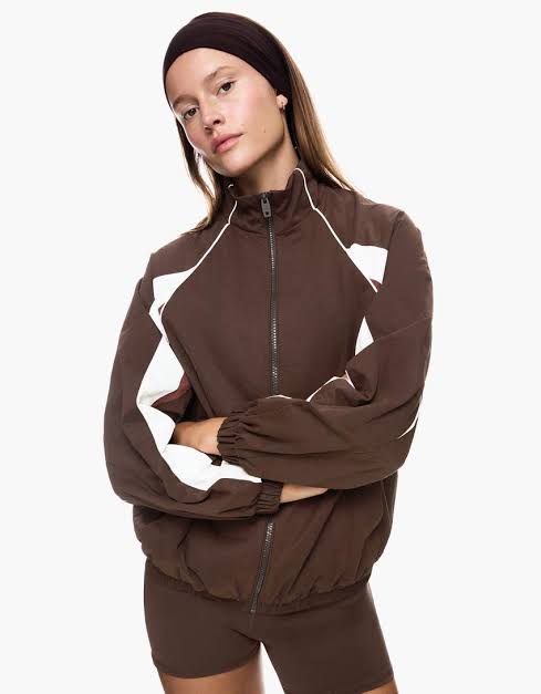 Jacheta Bershka maro