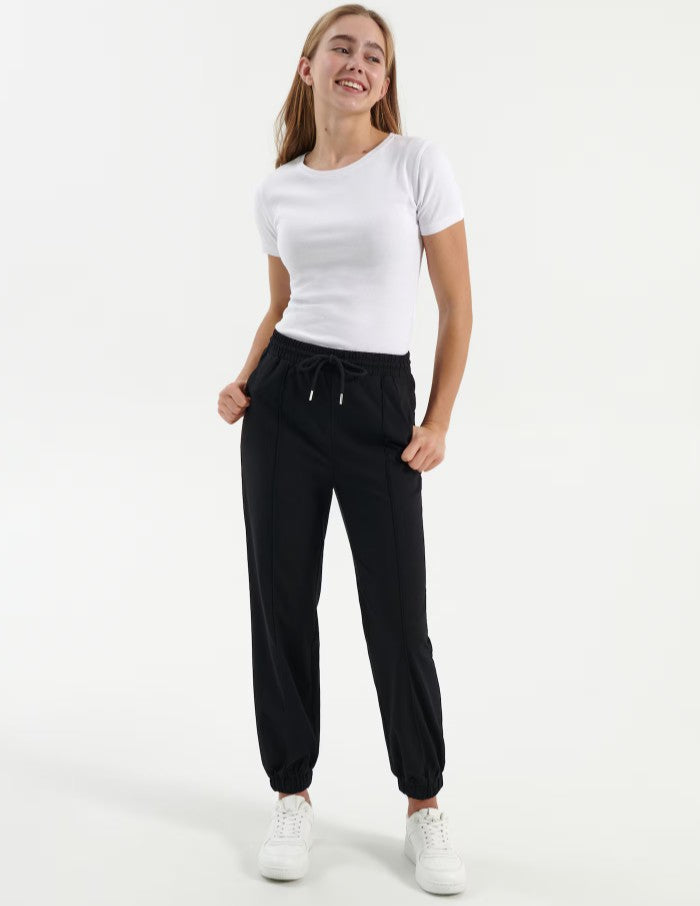 Pantaloni jogger
