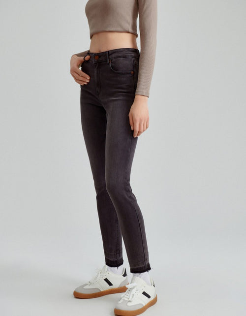 Blugi skinny cu talie medie