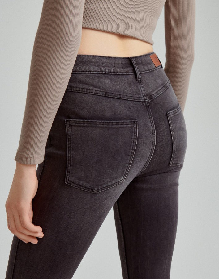 Blugi skinny cu talie medie