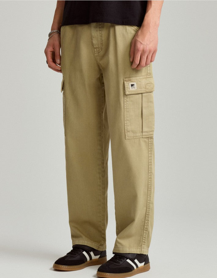 Pantaloni cargo bej, croială dreaptă, cu buzunare