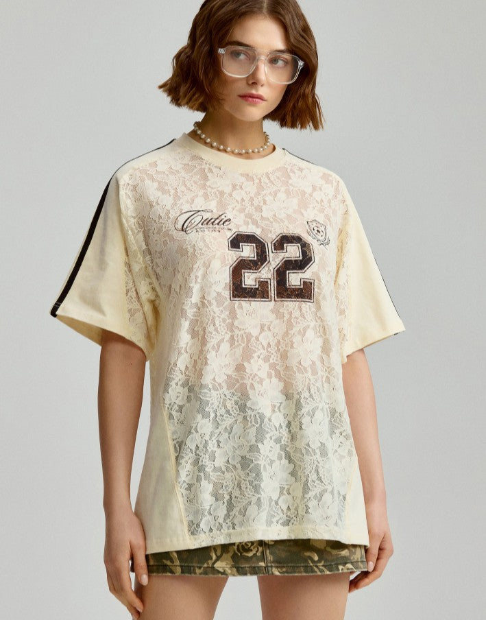 Tricou crem din dantelă cu imprimeuri sport